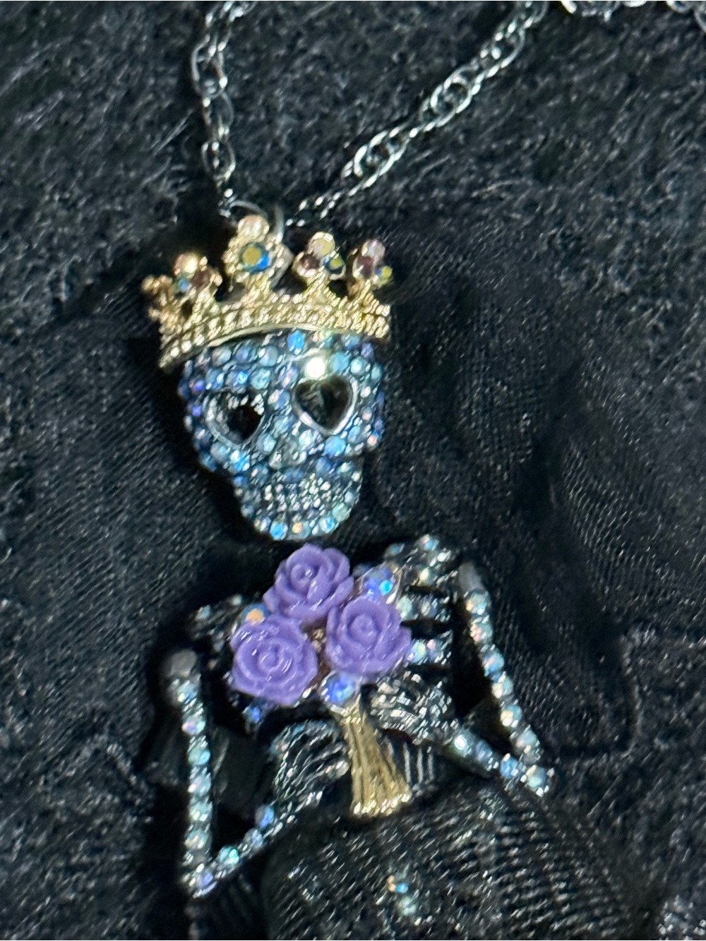 Betsey Johnson Black Skeleton Bride Necklace with Purple Roses and Gold Crown - Picture 11 of 13